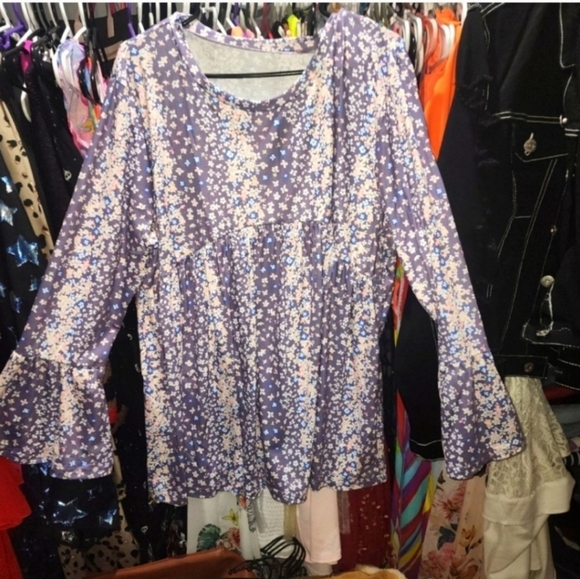 🍂🍁Nwot Boutique 1x floral top - Picture 3 of 4